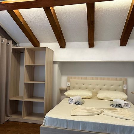 Готель Casadolcecasa Шкодер Екстер'єр фото